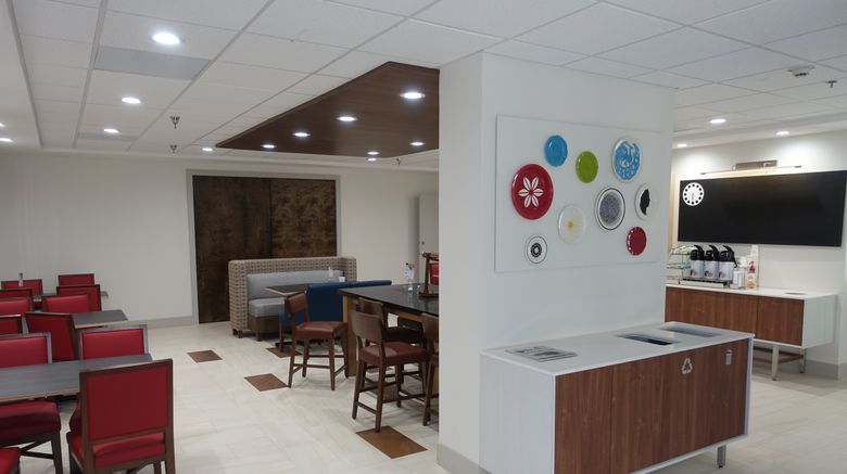 <b>Holiday Inn Express & Suites Brentwood Restaurant</b>. Images powered by <a href="https://www.leonardoworldwide.com/" title="Leonardo Worldwide" target="_blank">Leonardo</a>.