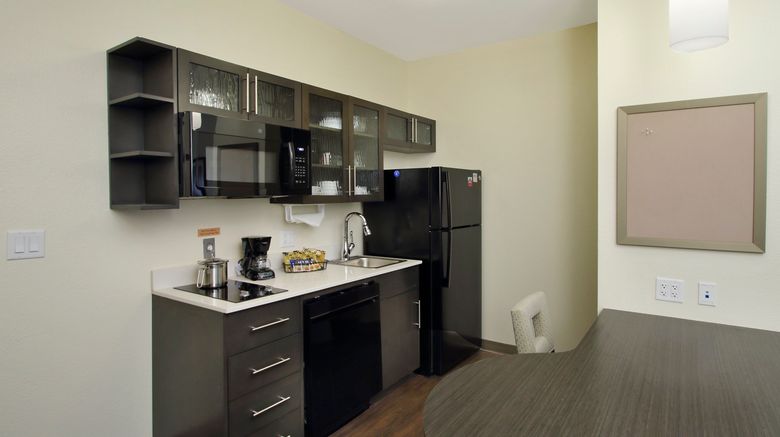 <b>Candlewood Suites Frisco Suite</b>. Images powered by <a href="https://www.leonardoworldwide.com/" title="Leonardo Worldwide" target="_blank">Leonardo</a>.