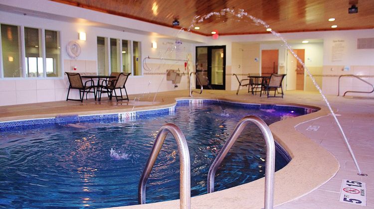 Holiday Inn Express & Suites Pool