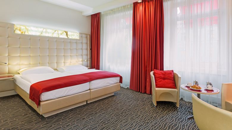 <b>Hotel St Gotthard Room</b>. Images powered by <a href="https://www.leonardoworldwide.com/" title="Leonardo Worldwide" target="_blank">Leonardo</a>.