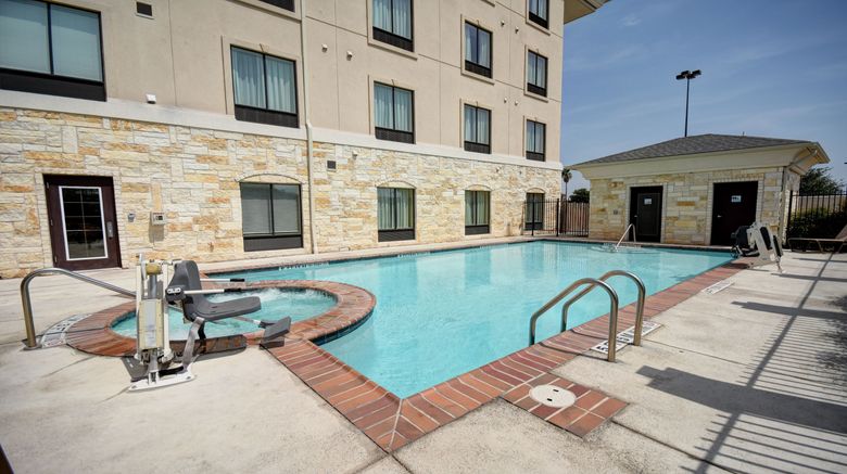 <b>Holiday Inn Express & Suites Del Rio Pool</b>. Images powered by <a href="https://www.leonardoworldwide.com/" title="Leonardo Worldwide" target="_blank">Leonardo</a>.