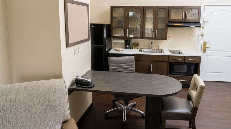 <b>Candlewood Suites Stevensville Room</b>. Images powered by <a href="https://www.leonardoworldwide.com/" title="Leonardo Worldwide" target="_blank">Leonardo</a>.