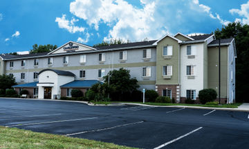 Candlewood Suites Stevensville