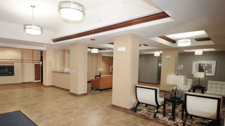 Holiday Inn Express Somerset Lobby
