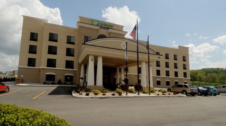 Holiday Inn Express Somerset Exterior