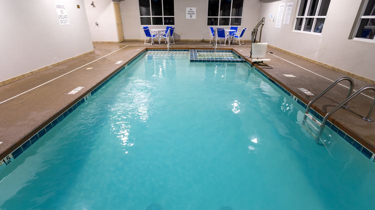 Holiday Inn Express & Suites Athens Pool