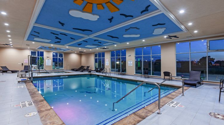 Holiday Inn Amarillo East Pool