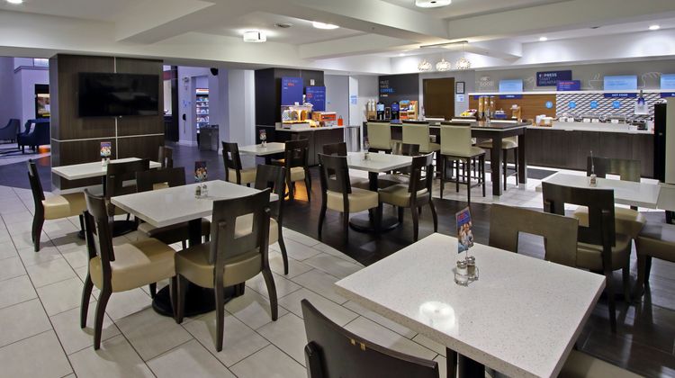 Holiday Inn Express/Suites Houston Intl Restaurant
