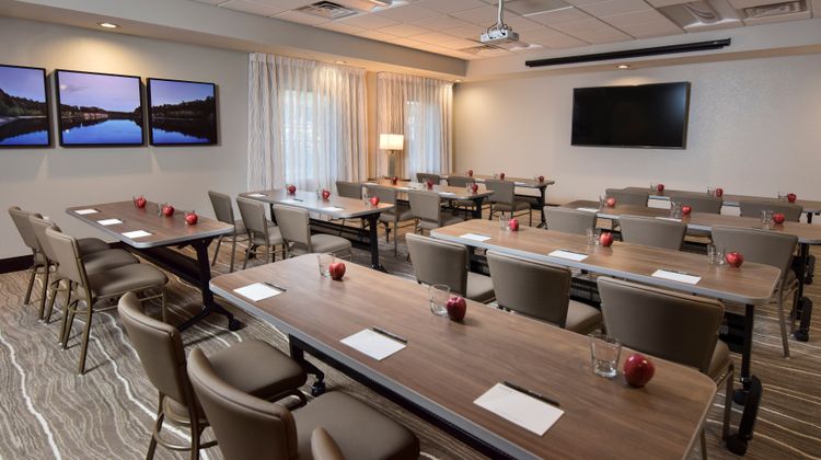Staybridge Suites Wisconsin Dells Meeting