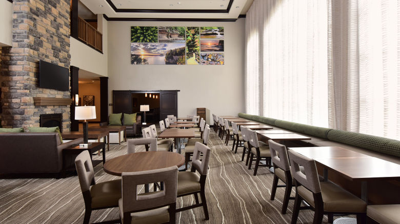 <b>Staybridge Suites Wisconsin Dells Restaurant</b>. Images powered by <a href="https://www.leonardoworldwide.com/" title="Leonardo Worldwide" target="_blank">Leonardo</a>.