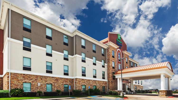 Holiday Inn Express Hotel & Suites Exterior