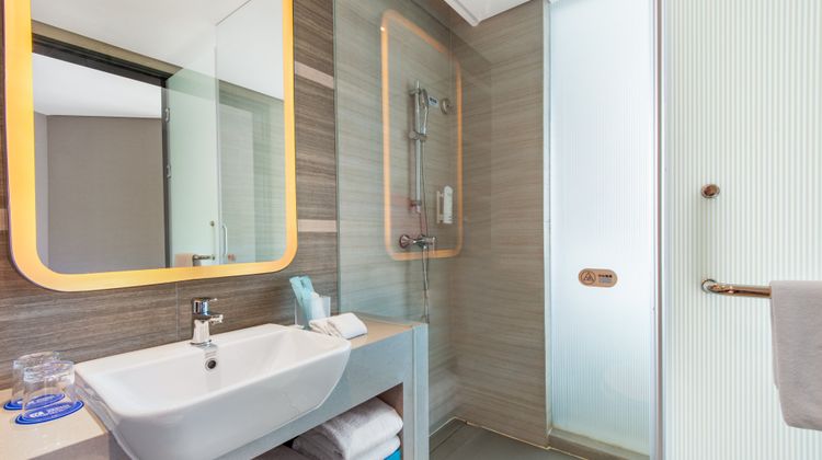 Holiday Inn Express East Station Room