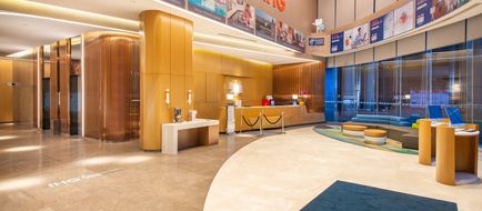 Holiday Inn Express East Station Exterior