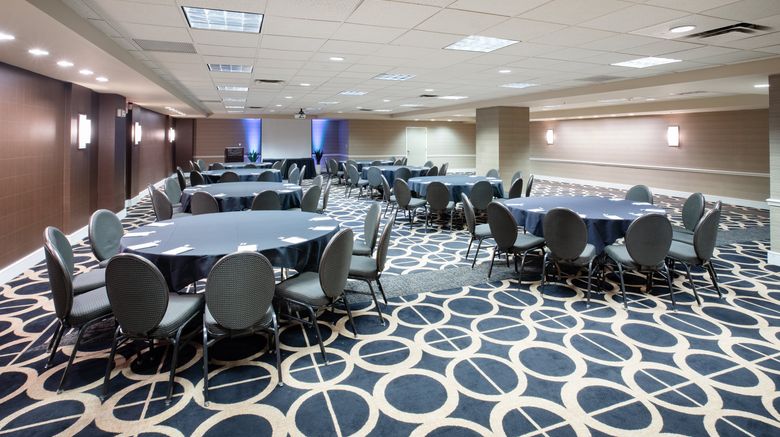 <b>Crowne Plaza Hotel Kansas City Downtown Meeting</b>. Images powered by <a href="https://www.leonardoworldwide.com/" title="Leonardo Worldwide" target="_blank">Leonardo</a>.