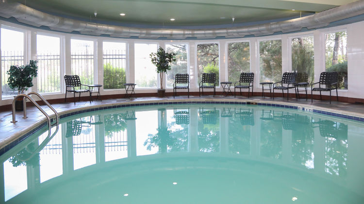 Holiday Inn Express & Suites Pool