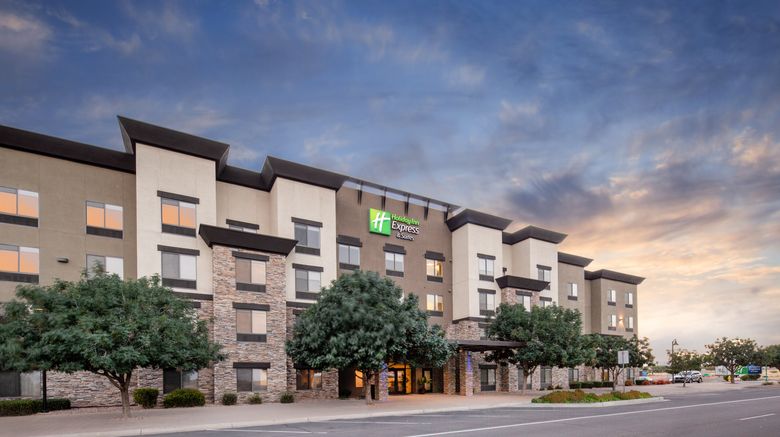 <b>Holiday Inn Express & Suites Surprise Exterior</b>. Images powered by <a href="https://www.leonardoworldwide.com/" title="Leonardo Worldwide" target="_blank">Leonardo</a>.