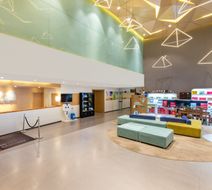 Holiday Inn Express Jinan Sports Center Lobby