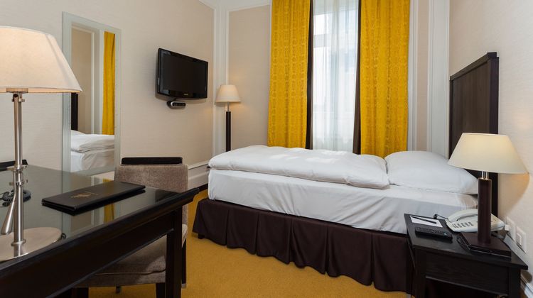 Hotel Euler Room