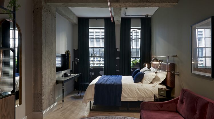 Gorgeous George Hotel Room
