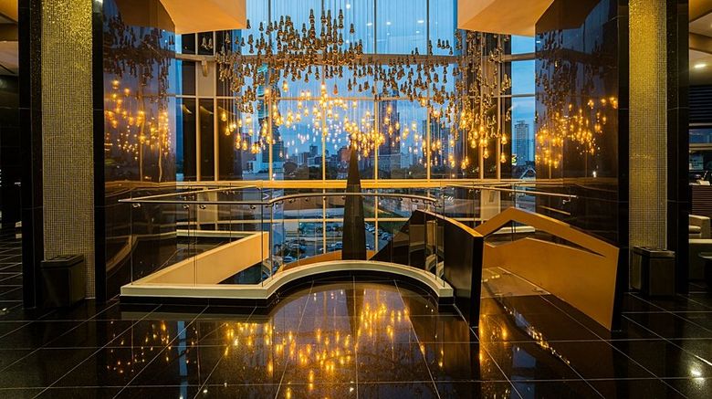 <b>Las Americas Golden Tower Lobby</b>. Images powered by <a href="https://www.leonardoworldwide.com/" title="Leonardo Worldwide" target="_blank">Leonardo</a>.