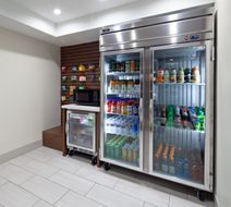 Holiday Inn Express Hotel & Suites Lobby