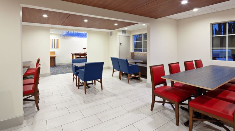 Holiday Inn Express Hotel & Suites Restaurant