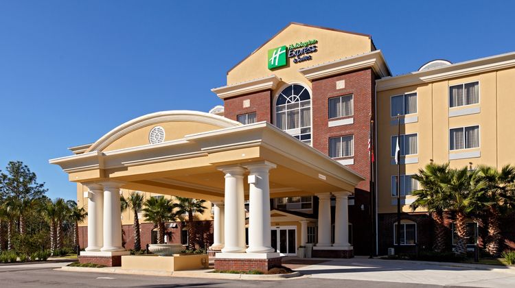 Holiday Inn Express Hotel & Suites Exterior