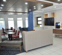 Holiday Inn Express Lobby