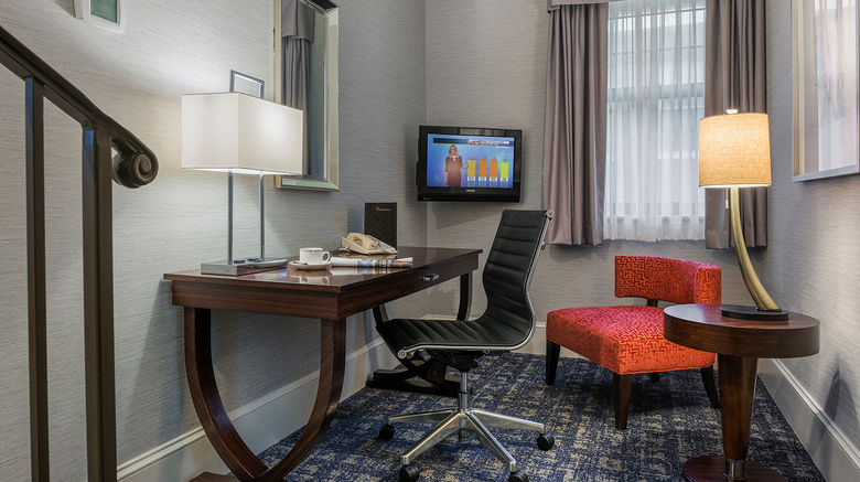 <b>The Wayne Hotel Suite</b>. Images powered by <a href="https://www.leonardoworldwide.com/" title="Leonardo Worldwide" target="_blank">Leonardo</a>.