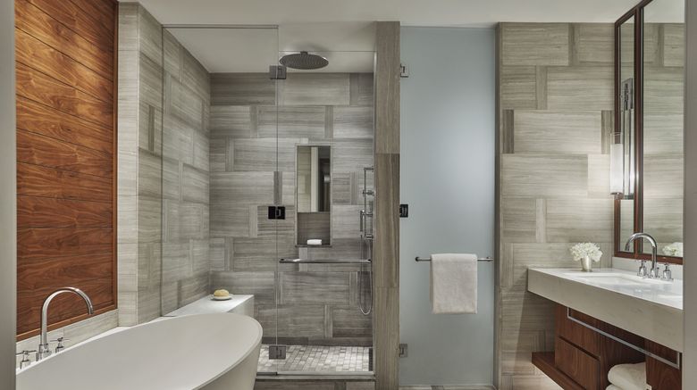 <b>The Ocean Club, A Four Seasons Resort Room</b>. Images powered by <a href="https://www.leonardoworldwide.com/" title="Leonardo Worldwide" target="_blank">Leonardo</a>.