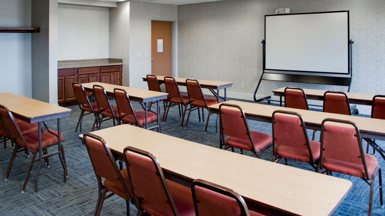 Holiday Inn Express Hotel & Suites Meeting
