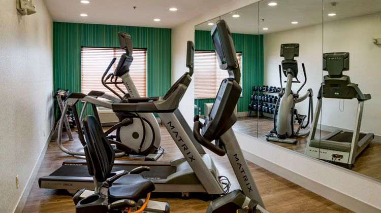 Holiday Inn Express Hotel & Suites Health Club