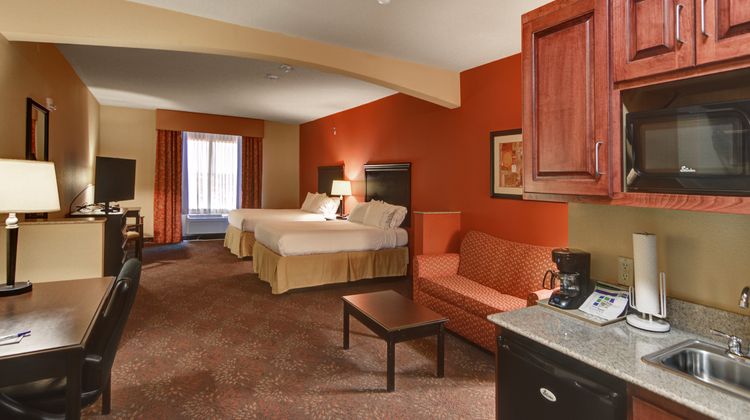 Holiday Inn Express & Suites Altus Suite