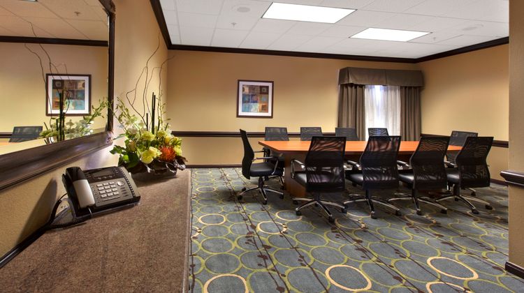 Holiday Inn Express Hotel & Suites Meeting