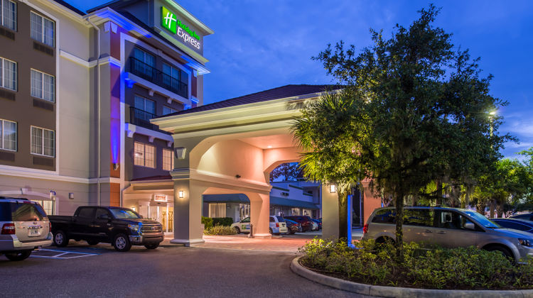 Holiday Inn Express Telecom Park Exterior