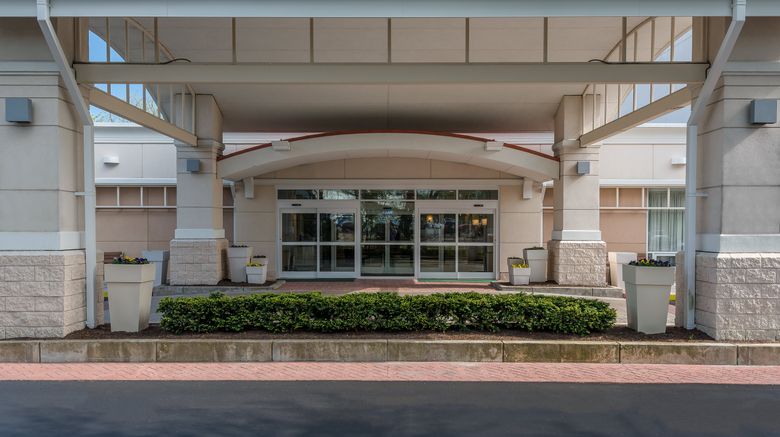 <b>Holiday Inn South Kingston Exterior</b>. Images powered by <a href="https://www.leonardoworldwide.com/" title="Leonardo Worldwide" target="_blank">Leonardo</a>.