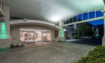 Holiday Inn South Kingston
