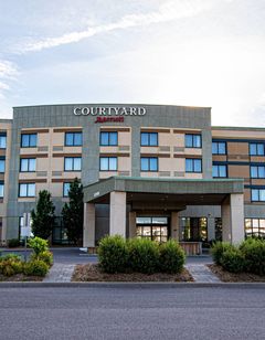 Courtyard Kingston