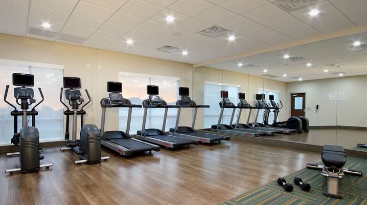 Holiday Inn Express & Suites Brookshire Health Club