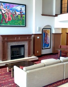 Holiday Inn Express Hotel & Suites