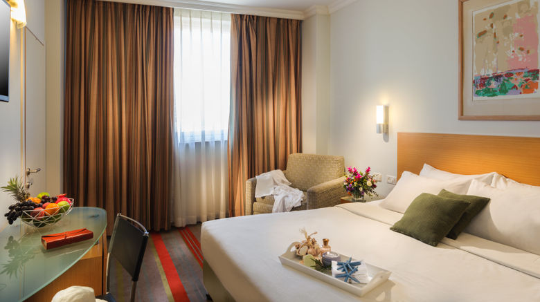 <b>Grand Beach Tel Aviv Room</b>. Images powered by <a href="https://www.leonardoworldwide.com/" title="Leonardo Worldwide" target="_blank">Leonardo</a>.