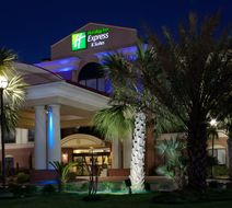 Holiday Inn Express Wharton Exterior