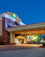 Holiday Inn Express Wharton