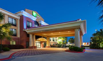 Holiday Inn Express Wharton