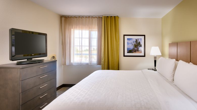 <b>Candlewood Suites Plano East Suite</b>. Images powered by <a href="https://www.leonardoworldwide.com/" title="Leonardo Worldwide" target="_blank">Leonardo</a>.