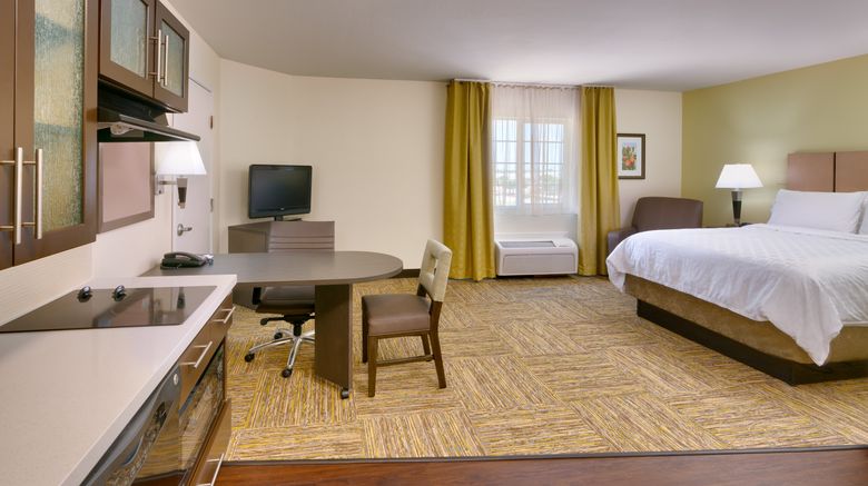 <b>Candlewood Suites Plano East Room</b>. Images powered by <a href="https://www.leonardoworldwide.com/" title="Leonardo Worldwide" target="_blank">Leonardo</a>.