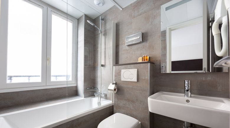 <b>Hotel Sevres Montparnasse Room</b>. Images powered by <a href="https://www.leonardoworldwide.com/" title="Leonardo Worldwide" target="_blank">Leonardo</a>.