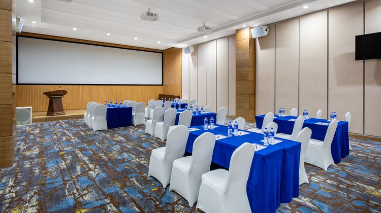 Holiday Inn Express Ordos Dong Meeting