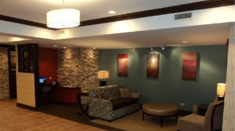 Holiday Inn Express Lobby