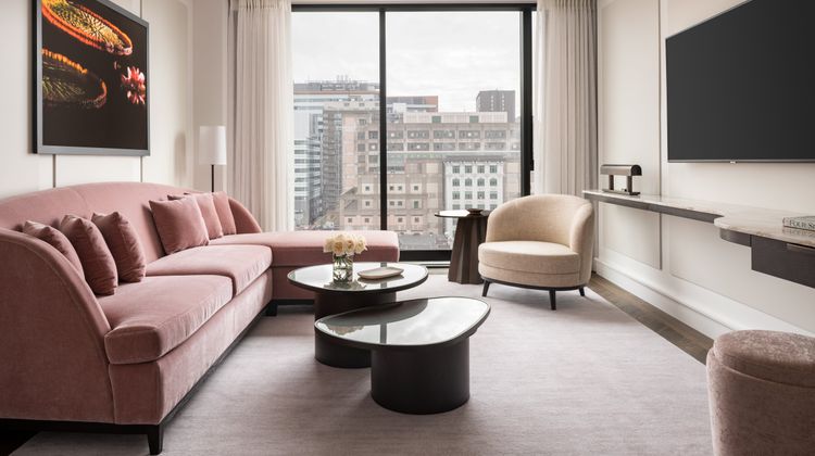 Four Seasons Hotel Montreal Room